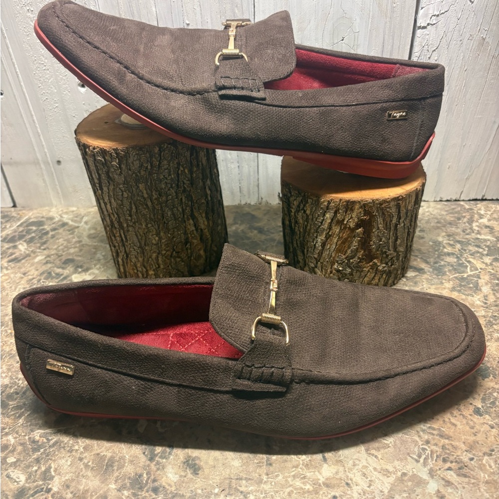 Elegant Brown Loafers with Gold Detail